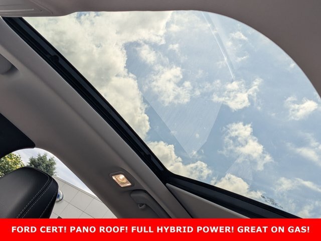 Certified 2025 Ford Escape Platinum w/ Premium Technology Package FWD image 12
