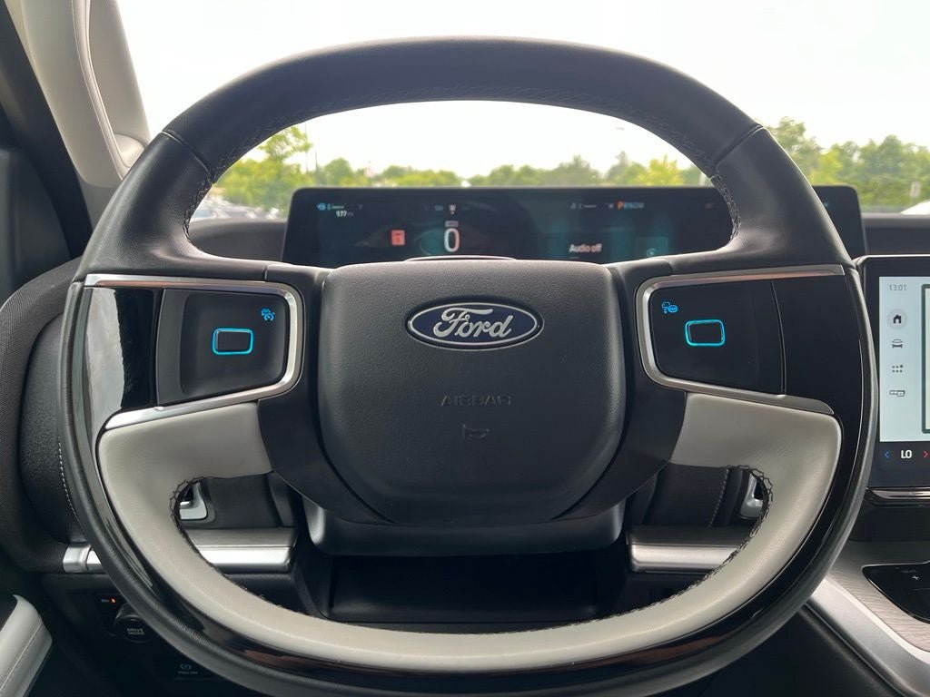 Certified 2025 Ford Expedition Platinum AWD/4WD image 26