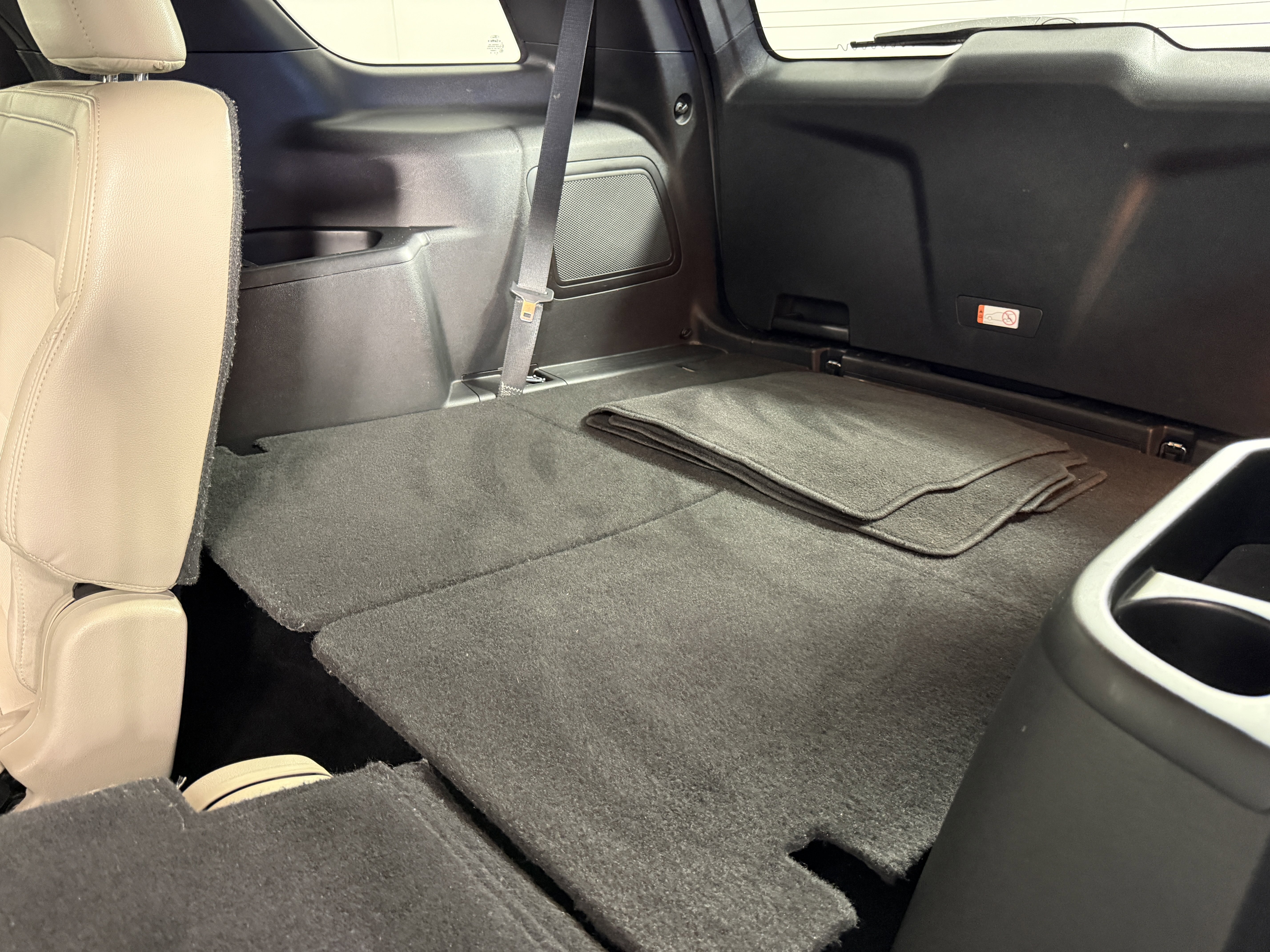 Certified 2019 Ford Explorer Limited w/ Ford Safe & Smart Package image 16