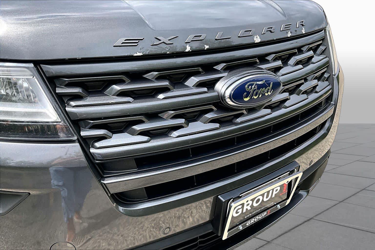 Certified 2018 Ford Explorer XLT w/ Equipment Group 202A AWD/4WD image 32