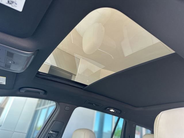 Used 2021 Cadillac XT6 Sport w/ LPO, ONYX Package AWD/4WD image 23