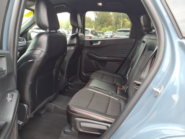 Certified 2024 Ford Escape ST-Line w/ Tech Pack #1 AWD/4WD image 9