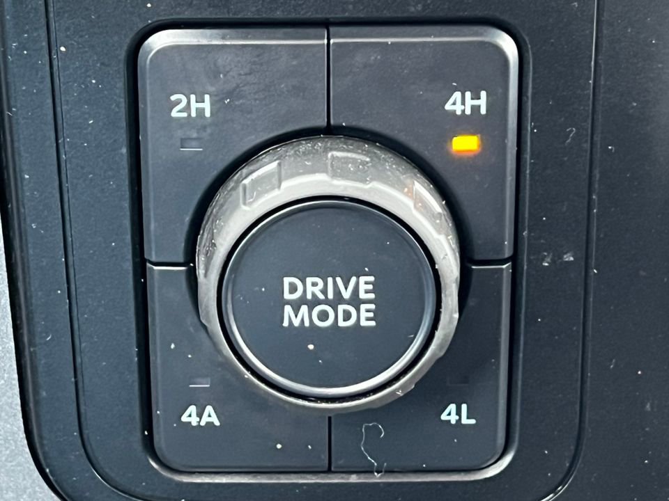 Certified 2023 Ford F150 Lariat w/ Equipment Group 502A High image 35