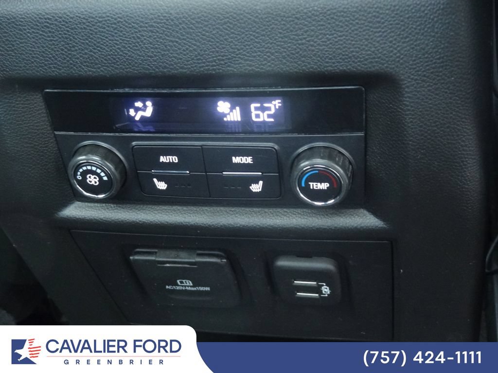 Used 2023 Chevrolet Traverse Premier w/ Redline Edition AWD/4WD image 14