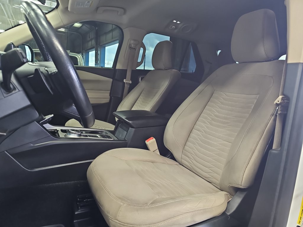 Certified 2020 Ford Explorer XLT RWD image 15
