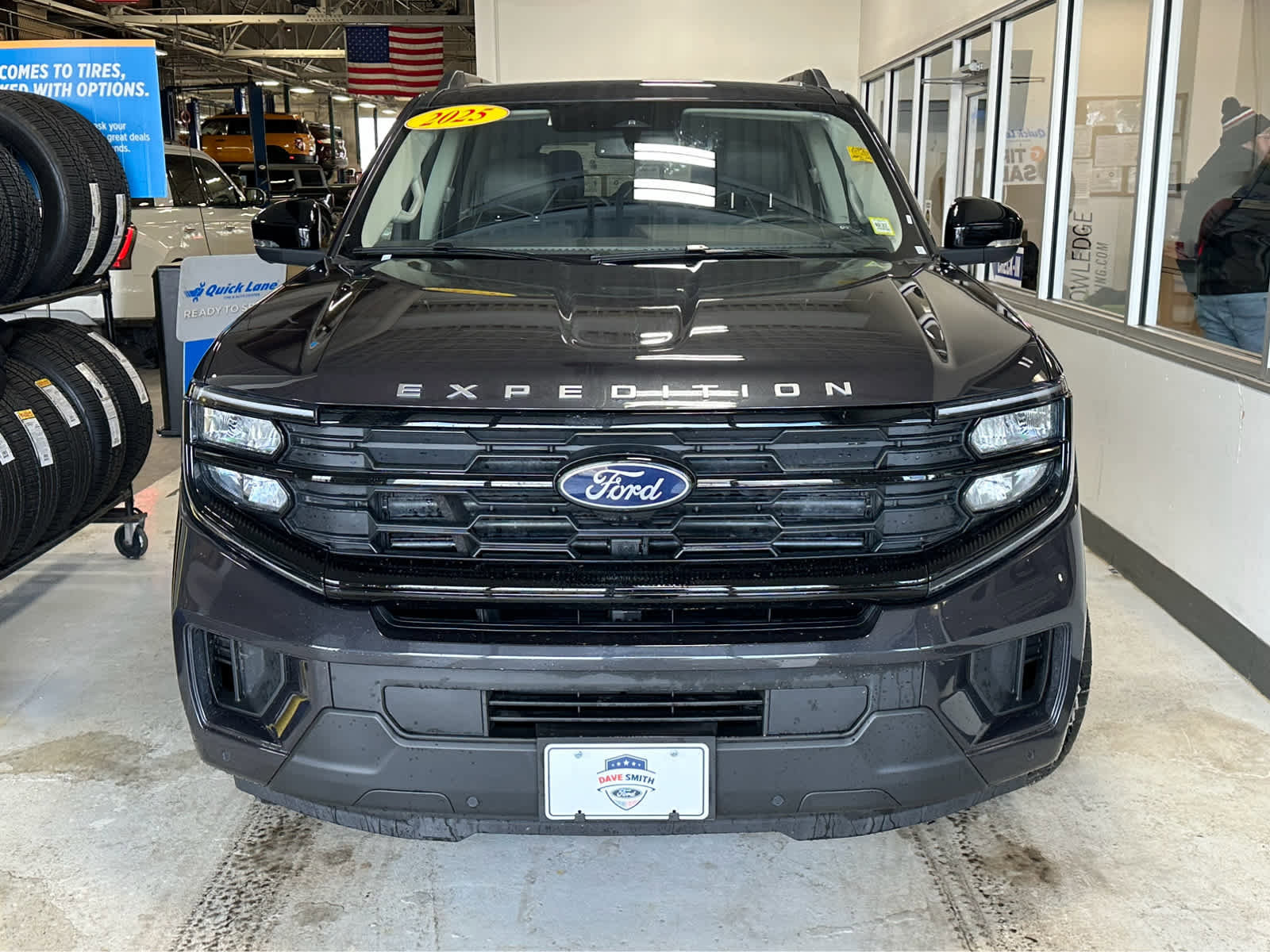 Certified 2025 Ford Expedition Active image 4