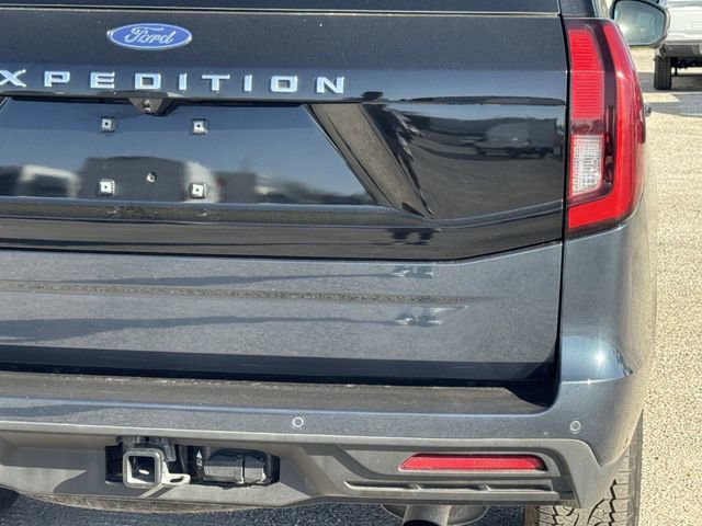 Certified 2025 Ford Expedition Active AWD/4WD image 6