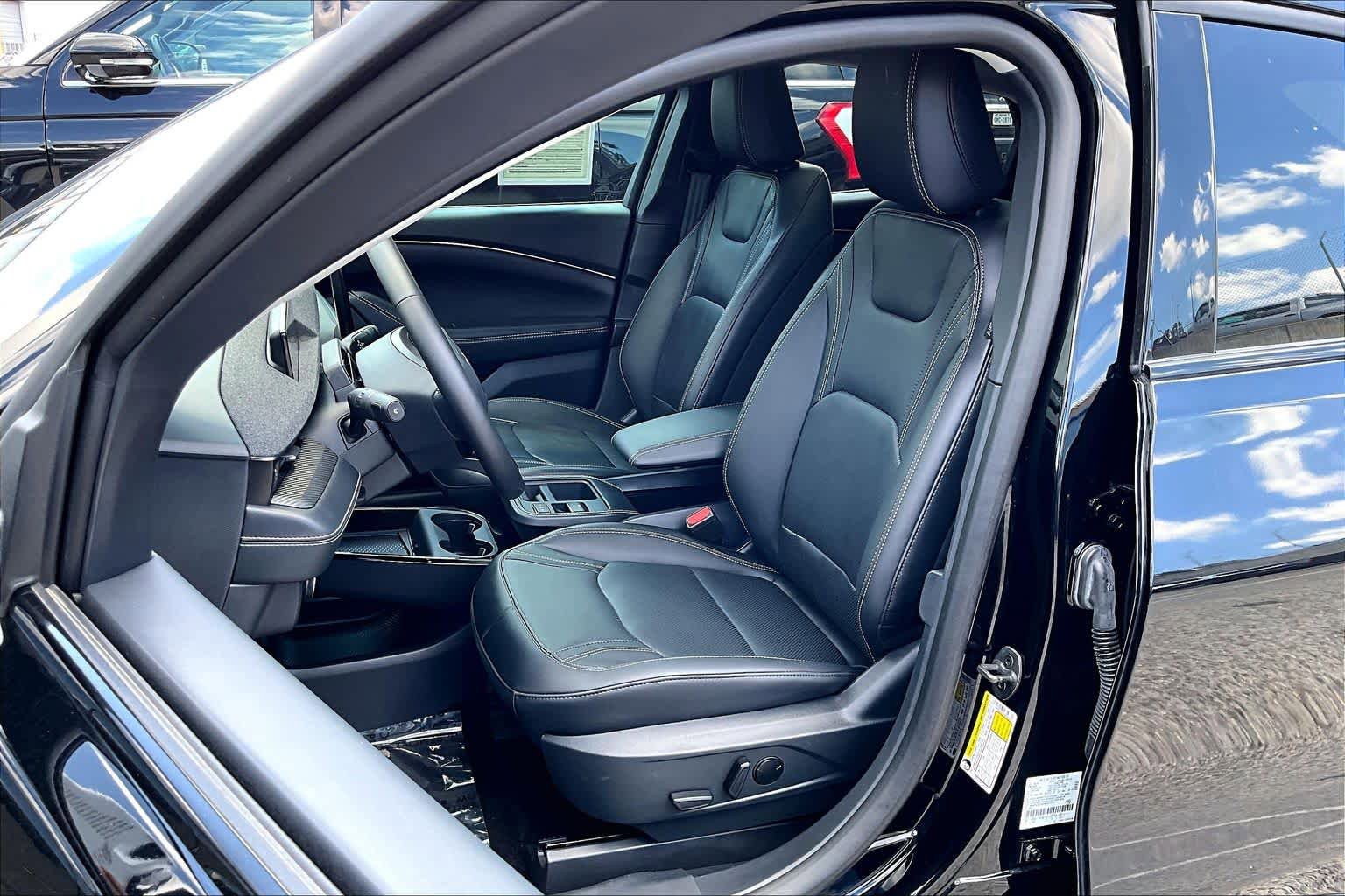 Certified 2025 Ford Mustang Mach-E Premium AWD/4WD image 7