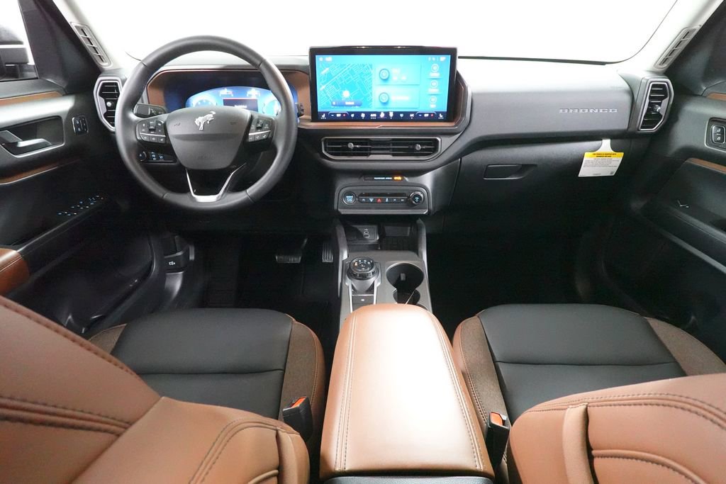 Certified 2025 Ford Bronco Sport Outer Banks w/ Outer Banks Tech Package+ AWD/4WD image 11