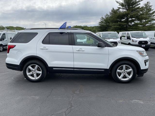 Certified 2018 Ford Explorer XLT FWD image 6