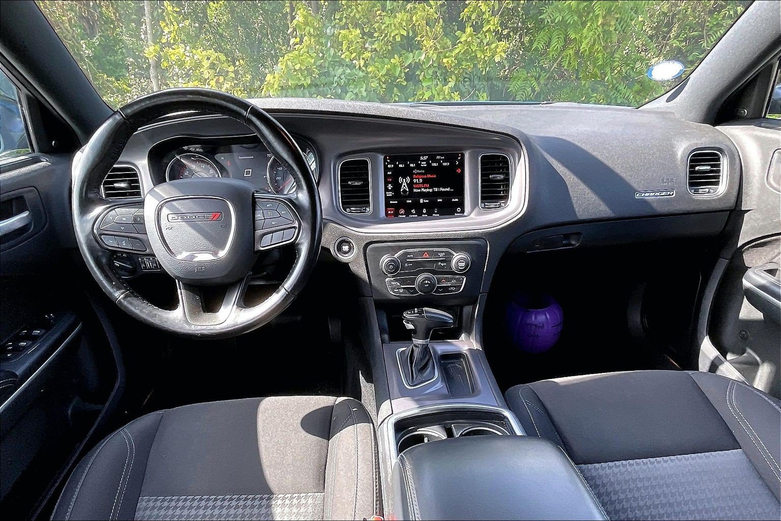 Used 2023 Dodge Charger SXT w/ Cold Weather Package RWD image 15