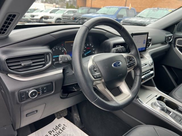 Certified 2024 Ford Explorer XLT w/ Equipment Group 202A image 8