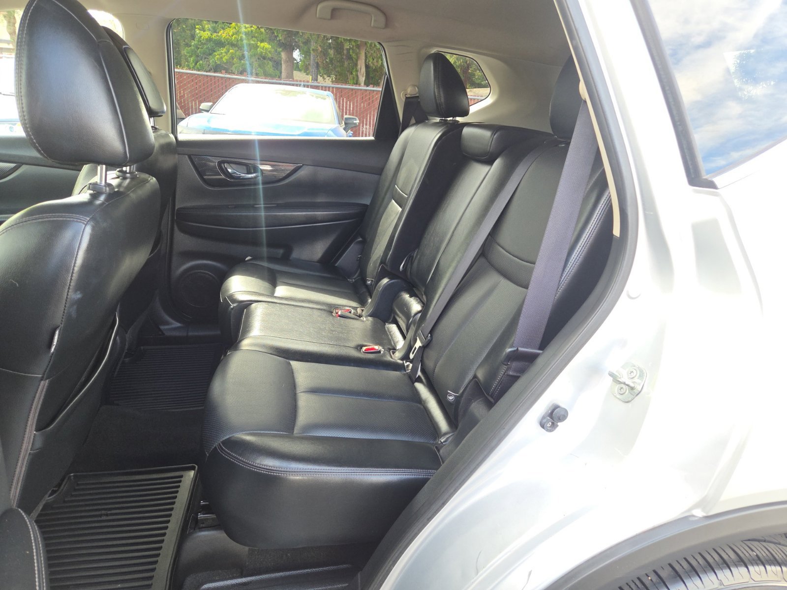 Used 2018 Nissan Rogue SL AWD/4WD image 14