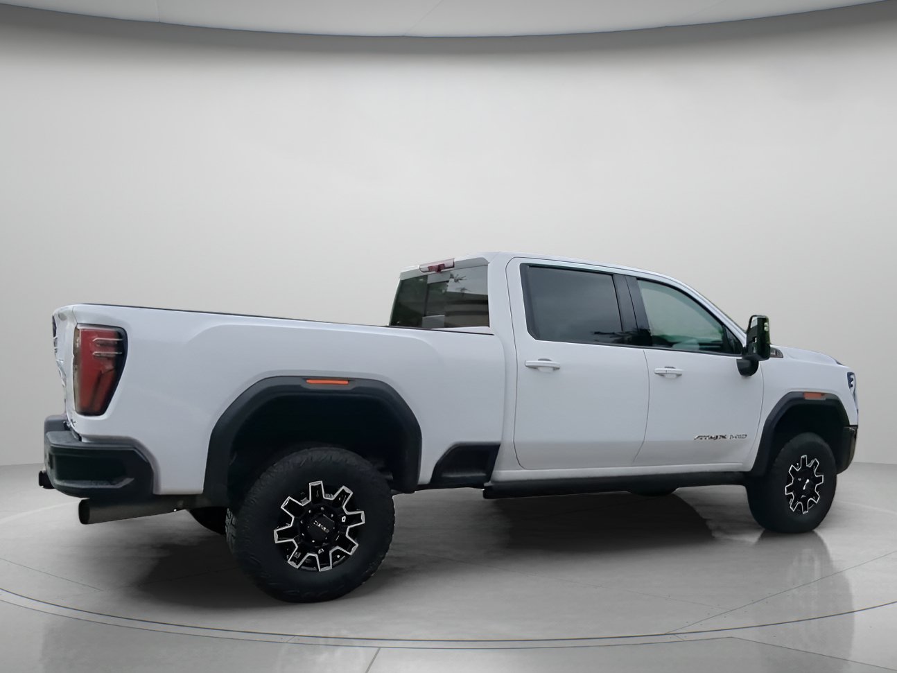 Used 2024 GMC Sierra 2500 AT4X AWD/4WD image 29
