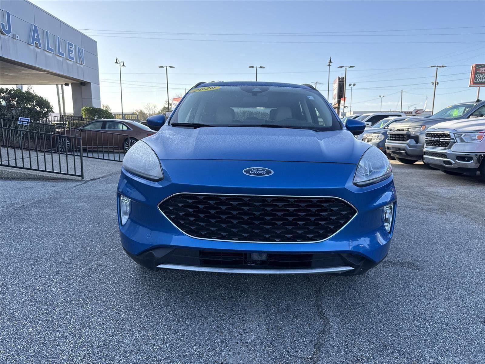 Certified 2020 Ford Escape SEL image 29