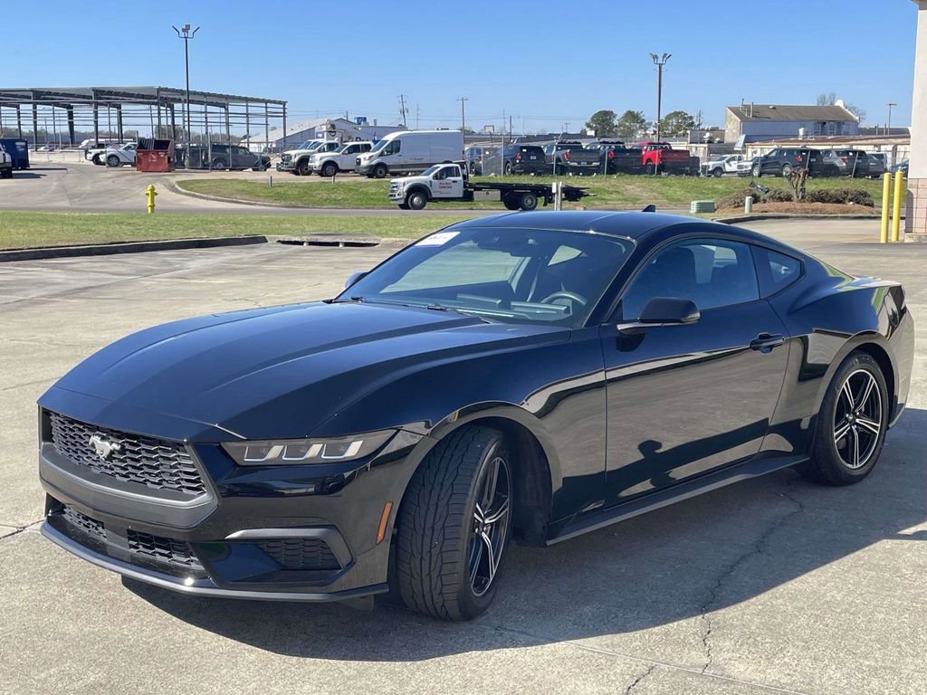 Certified 2024 Ford Mustang Coupe image 7