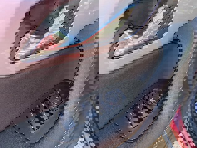 Used 2025 Chevrolet Blazer LT image 9