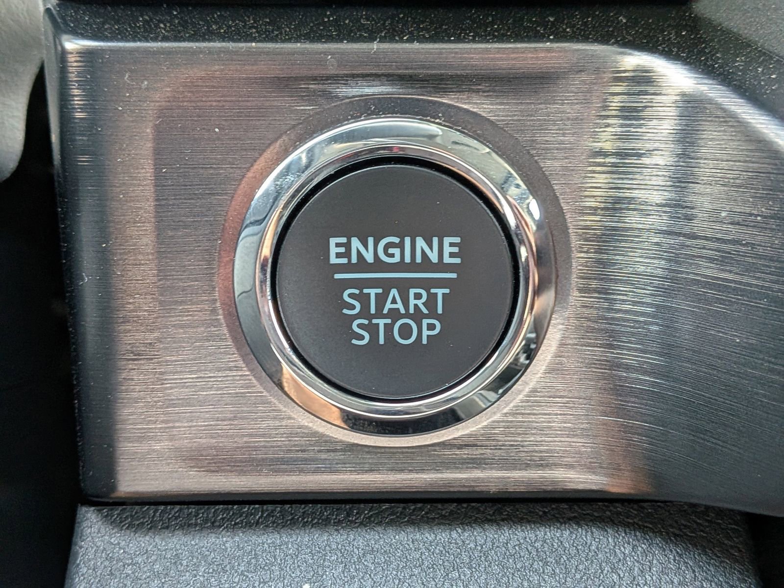 Certified 2026 Ford F250 Lariat w/ Black Appearance Package image 32