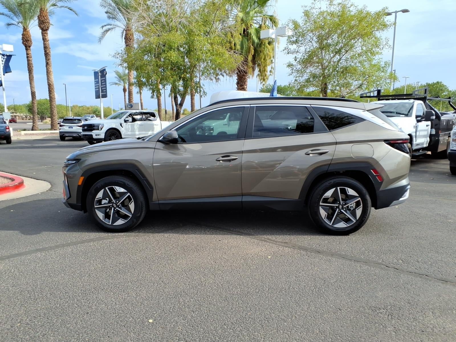 Used 2025 Hyundai Tucson SEL AWD/4WD image 7