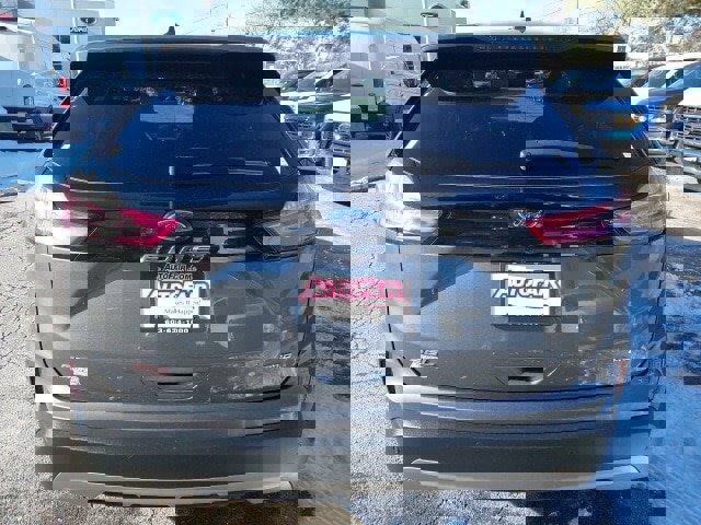 Certified 2023 Ford Edge SEL image 7