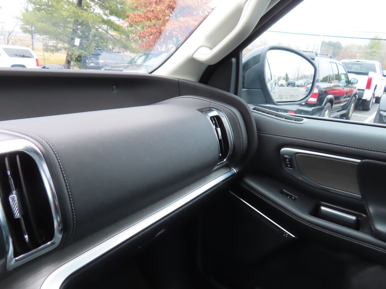 Certified 2025 Ford Expedition Max Platinum w/ Driver's Package image 22