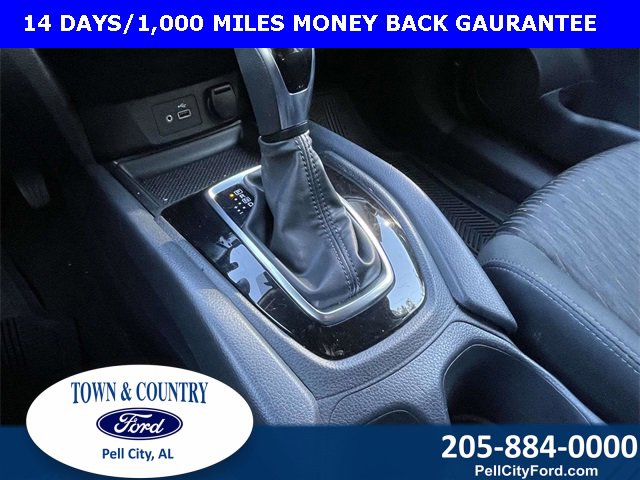 Used 2020 Nissan Rogue SV image 13