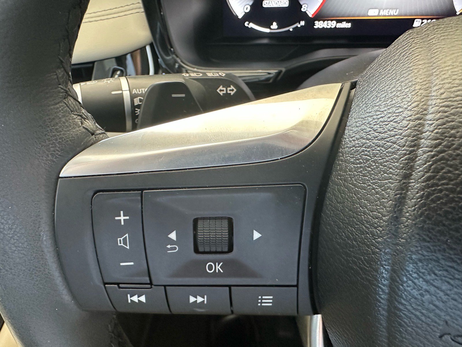 Used 2023 INFINITI QX60 Luxe w/ Cargo Package FWD image 37