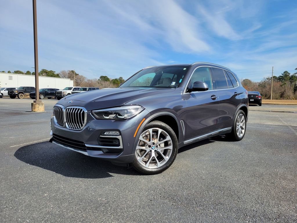 Used 2021 BMW X5 sDrive40i w/ Premium Package 2