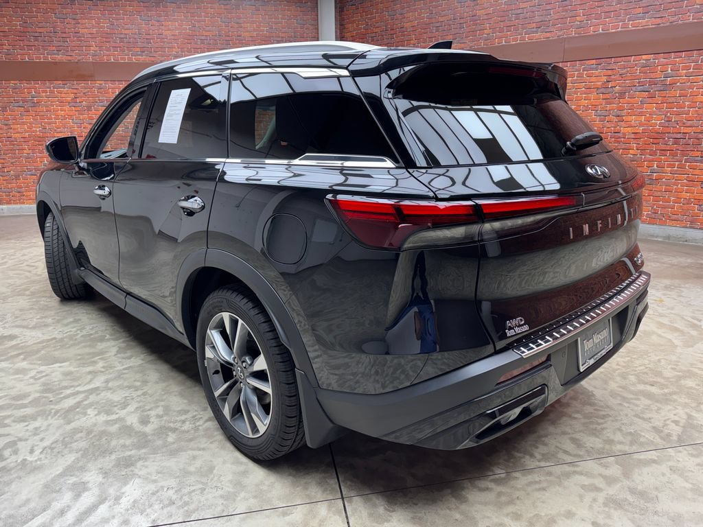 Used 2023 INFINITI QX60 Luxe w/ Performance Audio Package AWD/4WD image 2
