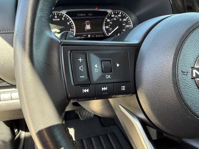 Used 2025 Nissan Pathfinder SV AWD/4WD image 18
