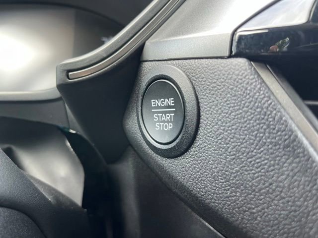 Certified 2025 Ford Escape Active FWD image 17