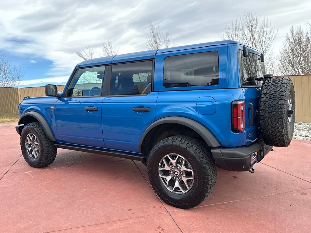 Certified 2025 Ford Bronco Badlands image 3
