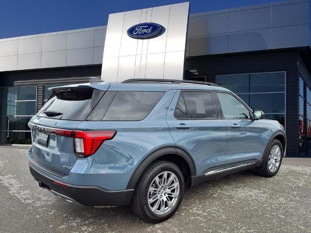 Certified 2025 Ford Explorer Active w/ Active Comfort Package image 2