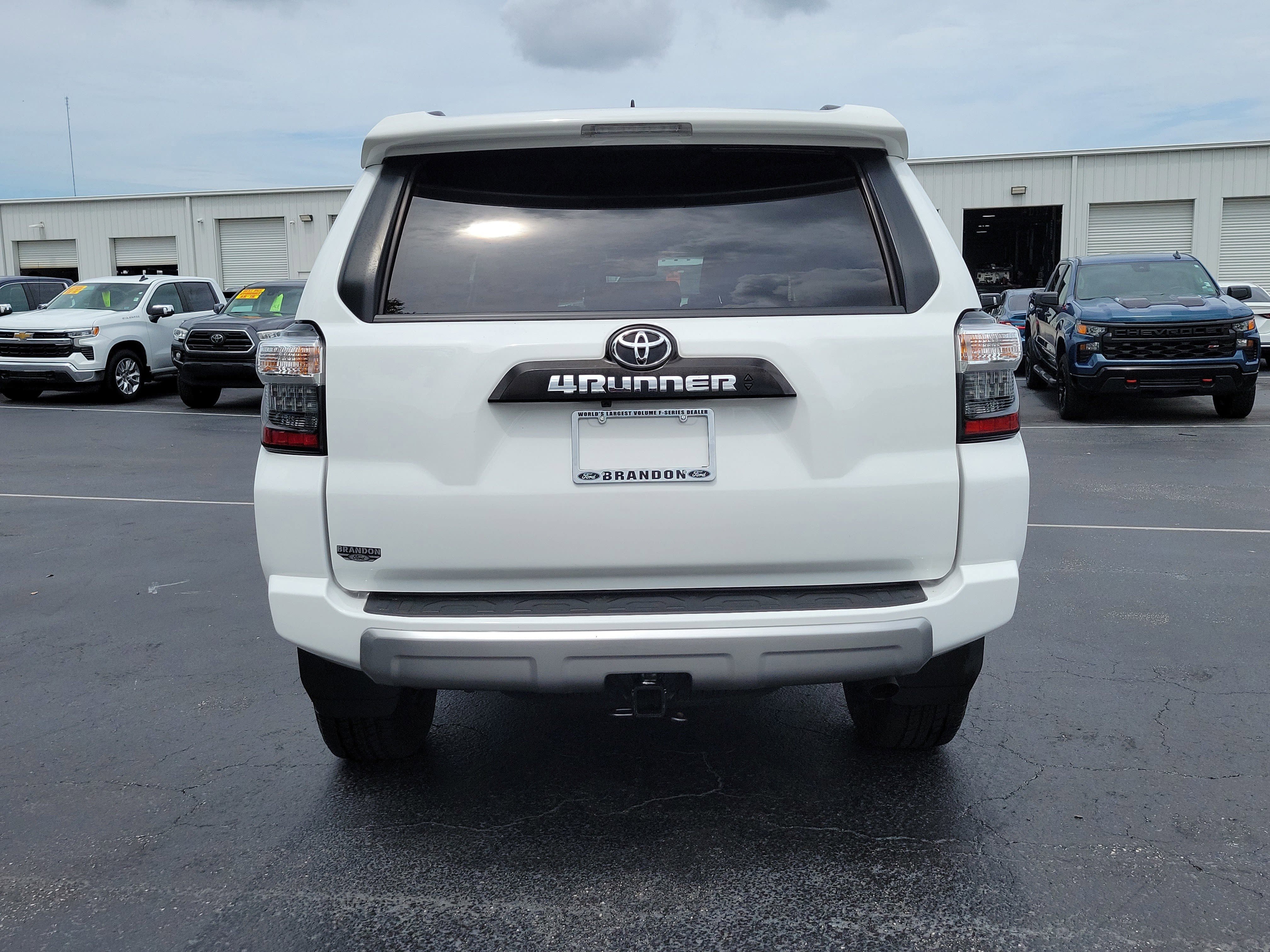Used 2023 Toyota 4Runner TRD Off-Road Premium w/ Moonroof Package AWD/4WD image 8