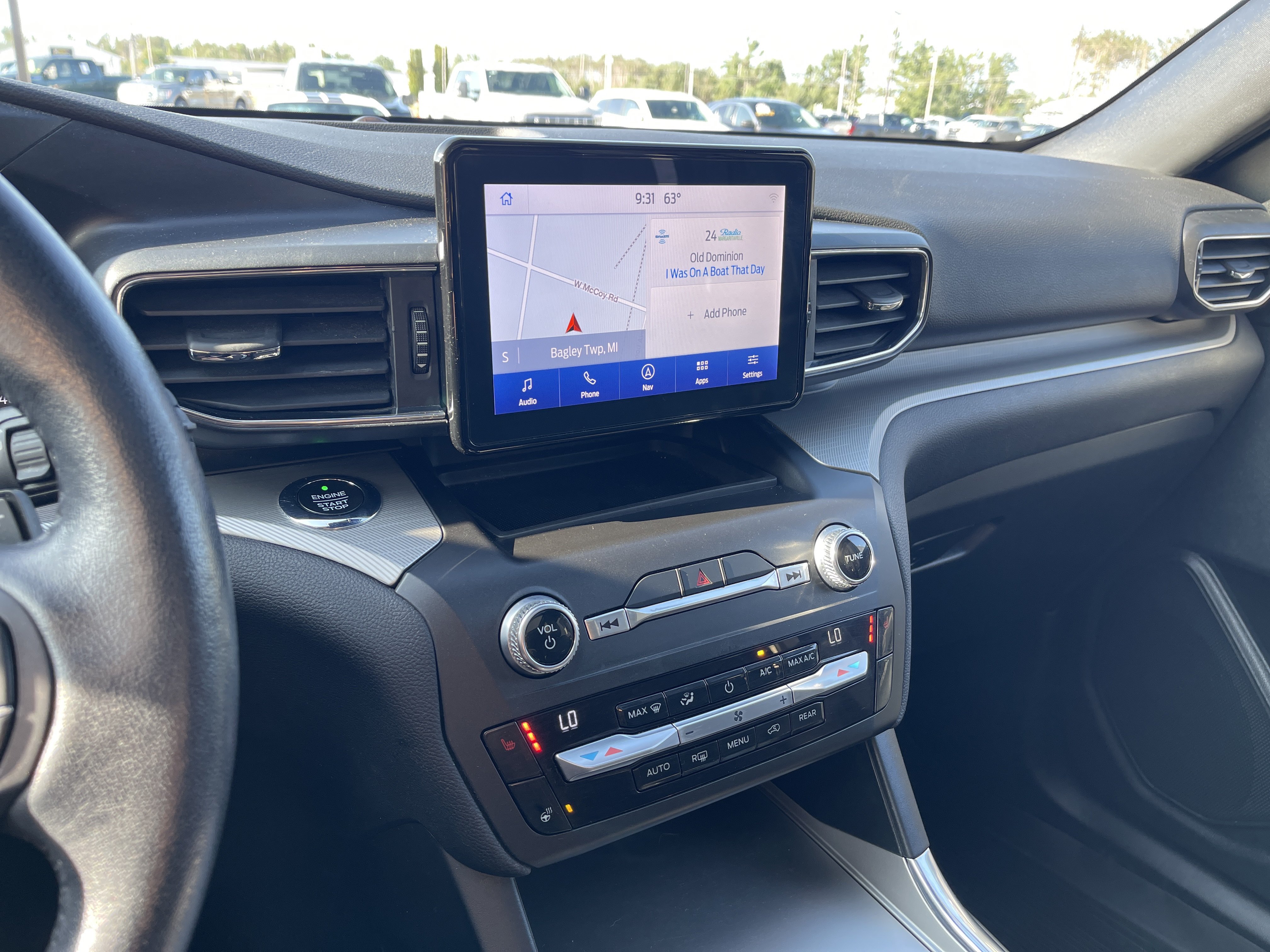 Certified 2020 Ford Explorer XLT w/ Equipment Group 202A AWD/4WD image 20