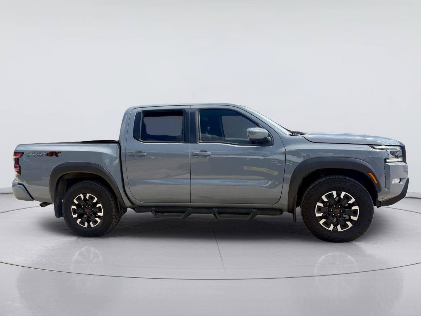 Used 2023 Nissan Frontier PRO-4X w/ Technology Package AWD/4WD image 2