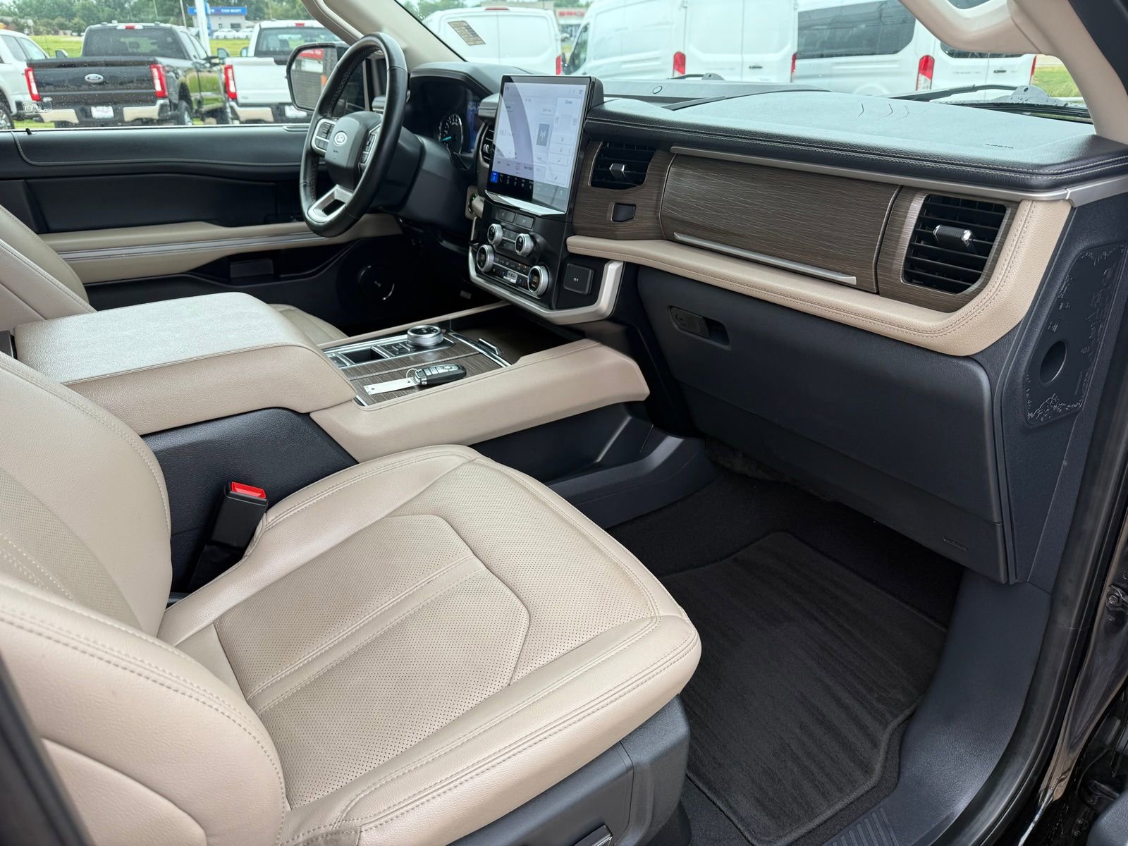 Certified 2024 Ford Expedition Max Limited image 18