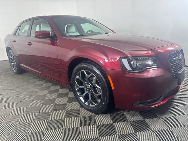 Used 2018 Chrysler 300 S image 7