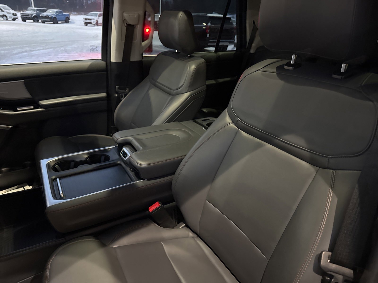 Certified 2025 Ford Expedition Active image 25