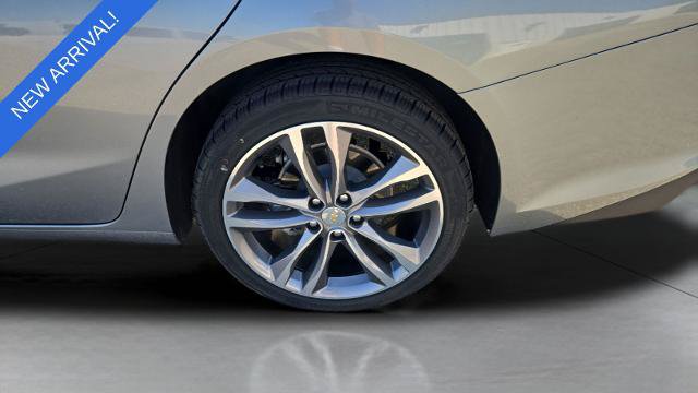 Used 2025 Chevrolet Malibu LT FWD image 31