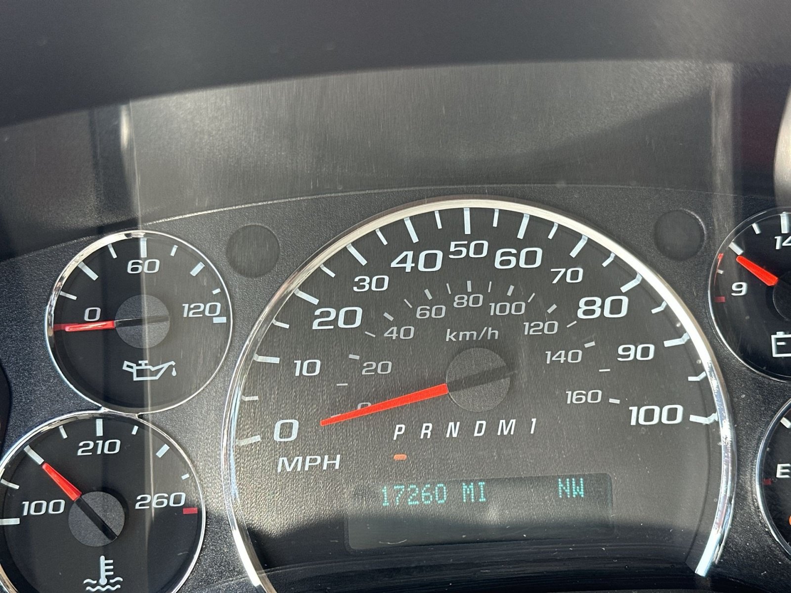 Used 2025 Chevrolet Express 3500 LT w/ LT Preferred Equipment Group RWD image 18