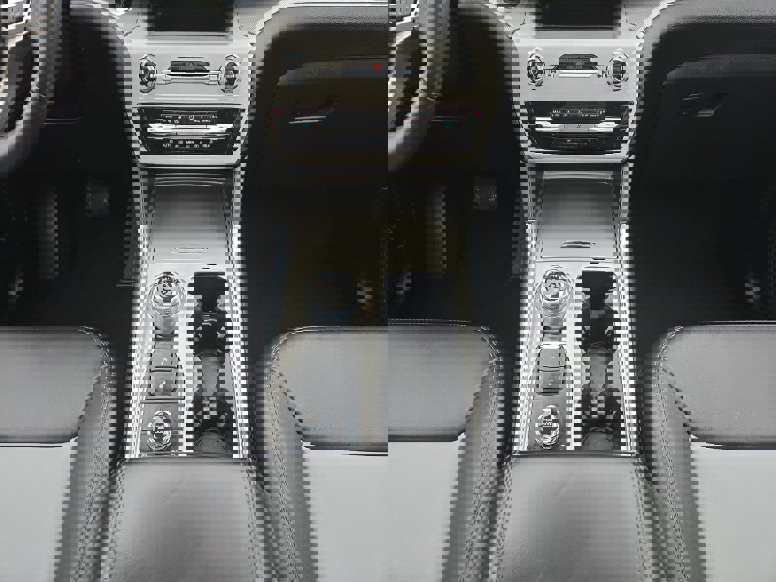 Certified 2023 Ford Explorer XLT w/ Equipment Group 202A image 22