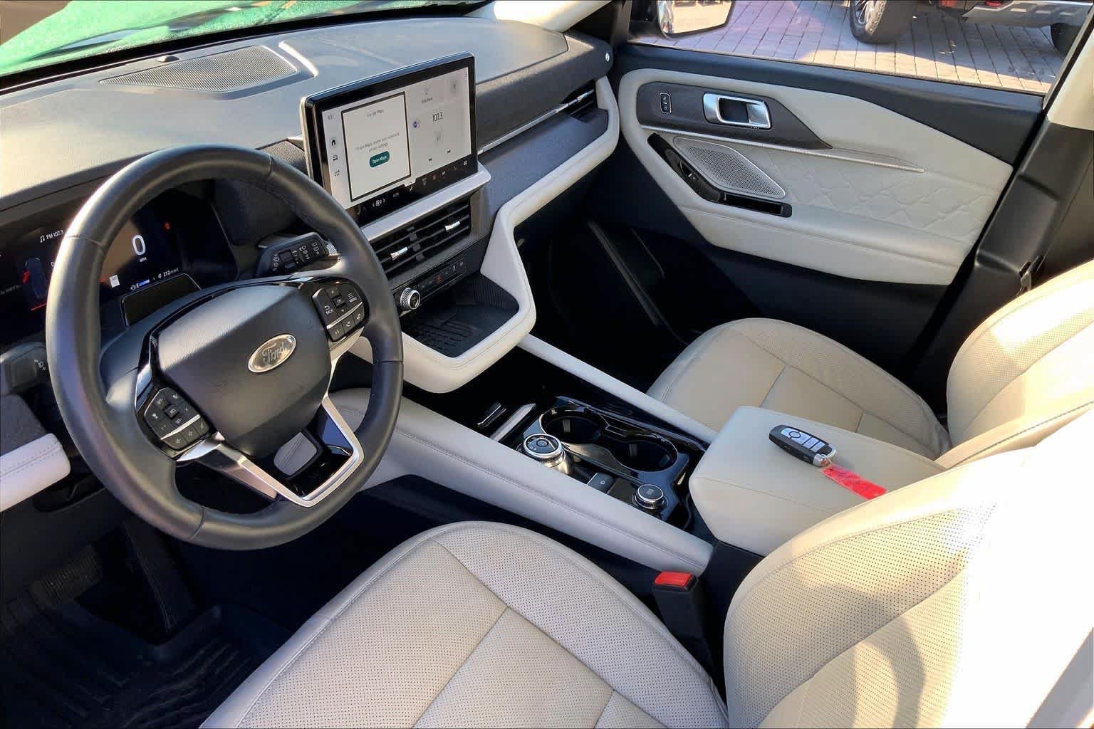 Certified 2025 Ford Explorer Platinum w/ Ultimate Package RWD image 16