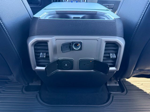 Certified 2022 Ford F350 4x4 Crew Cab DRW Super Duty image 39