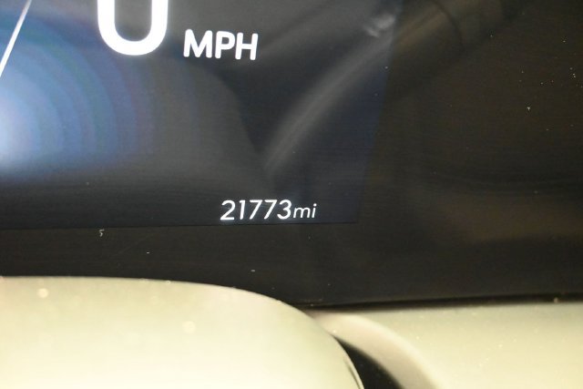 Used 2025 Buick Encore GX Preferred FWD image 19