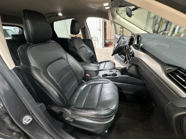 Certified 2020 Ford Escape SEL AWD/4WD image 32