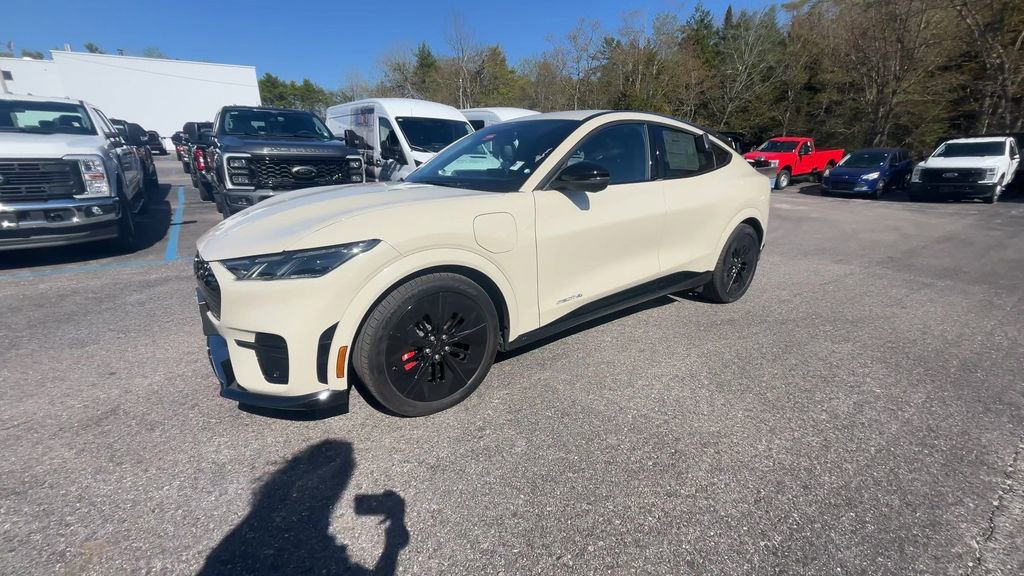 Certified 2025 Ford Mustang Mach-E GT AWD/4WD image 15
