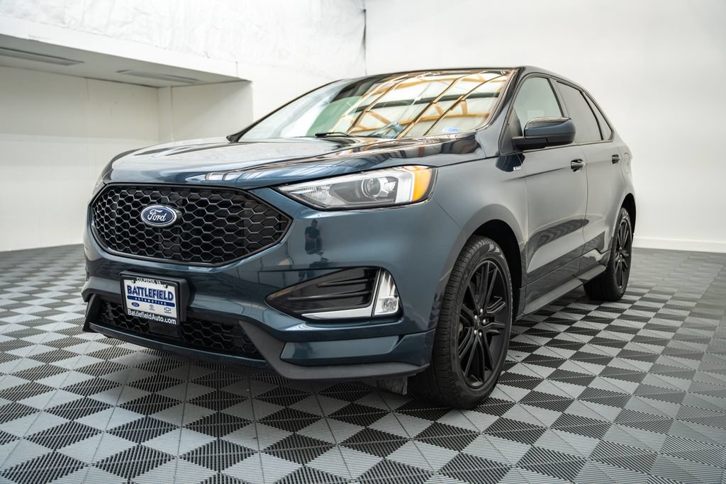 Certified 2024 Ford Edge ST-Line w/ Class II Trailer Tow Package AWD/4WD image 3