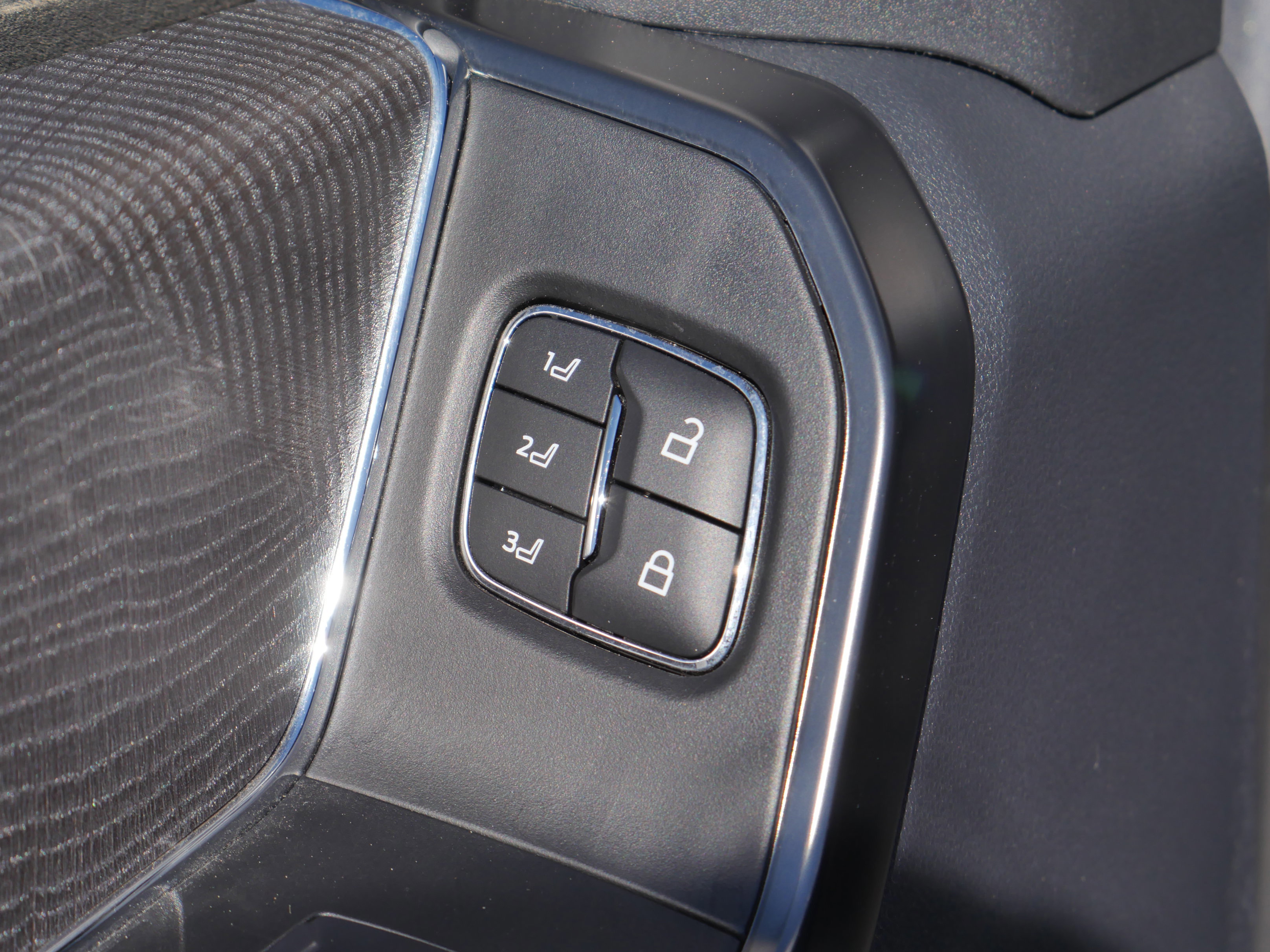 Certified 2023 Ford F350 Platinum image 44