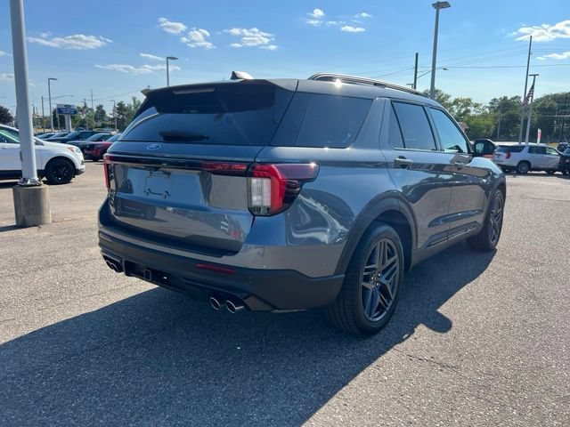 Certified 2025 Ford Explorer ST AWD/4WD image 4